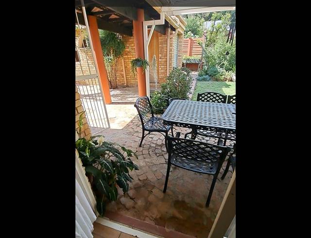 4 BEDROOM PROPERTY TO RENT IN WAVERLEY